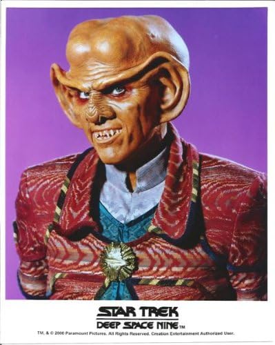 Armin Shimerman kao Quark iz Star Trek: Deep Space Nine close up u red jacket 8 x 10 photo